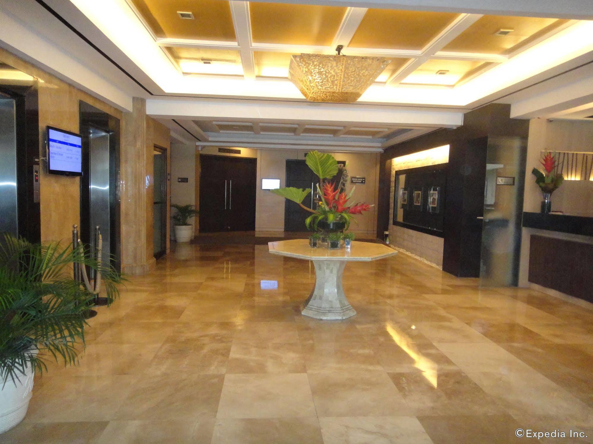 Cebu Grand Hotel Esterno foto